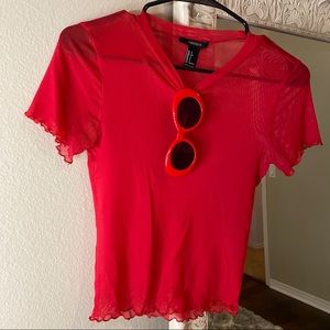 Red mesh shirt & matching sunnies❤️